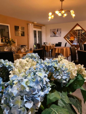  Hôtel - Restaurant l'Hortensia  Нуало